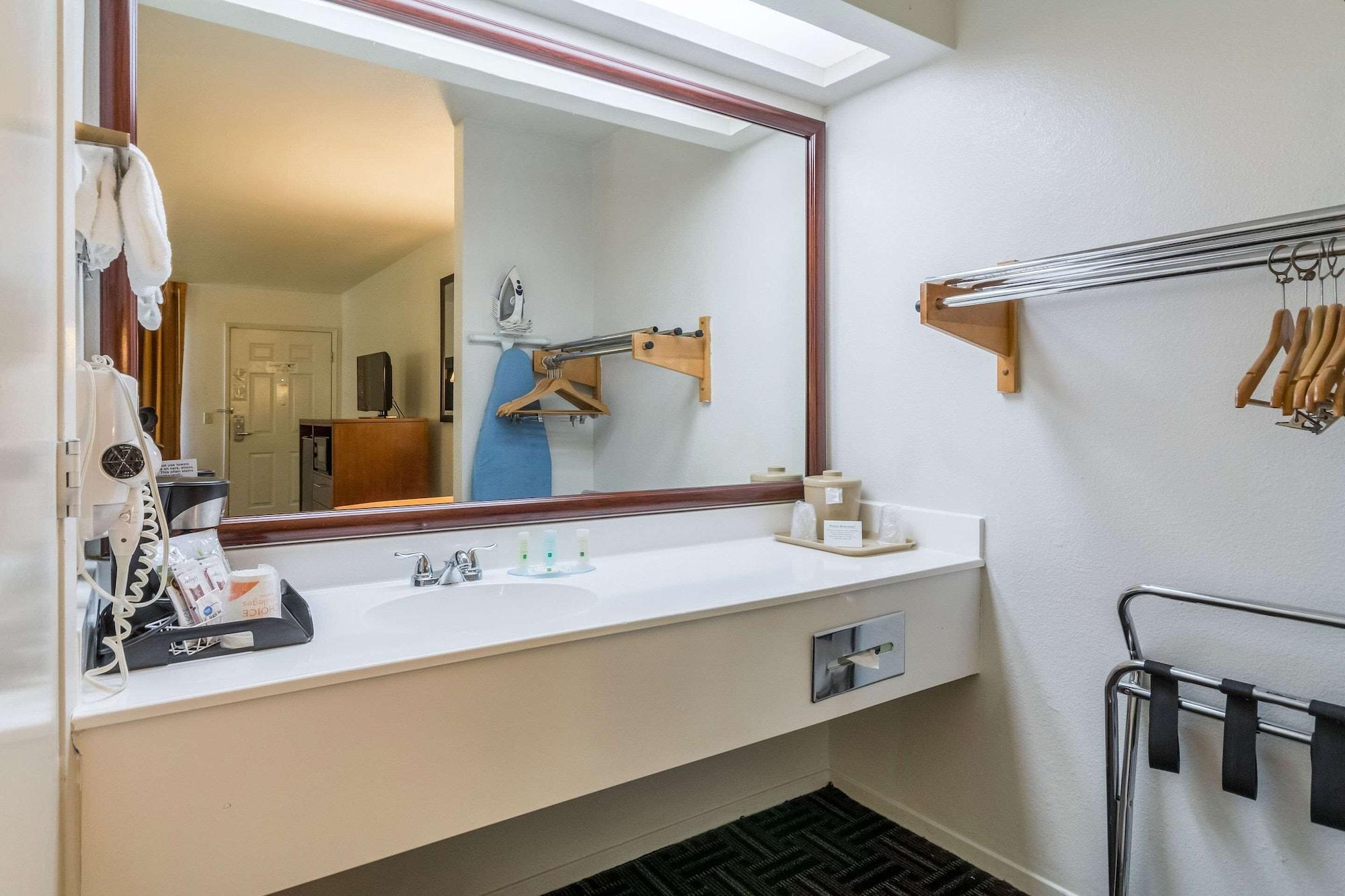 Quality Inn Fresno Near University Luaran gambar