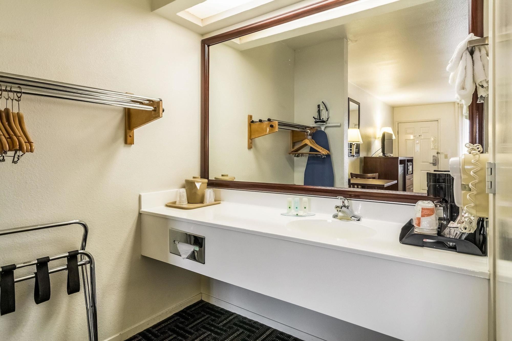 Quality Inn Fresno Near University Luaran gambar