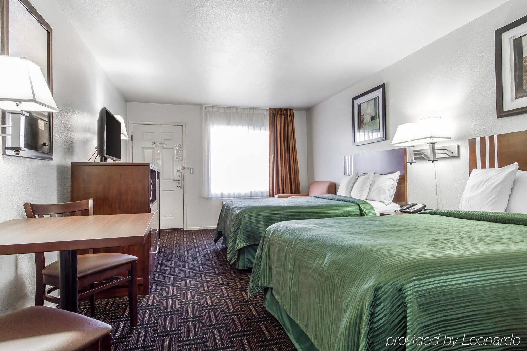 Quality Inn Fresno Near University Luaran gambar
