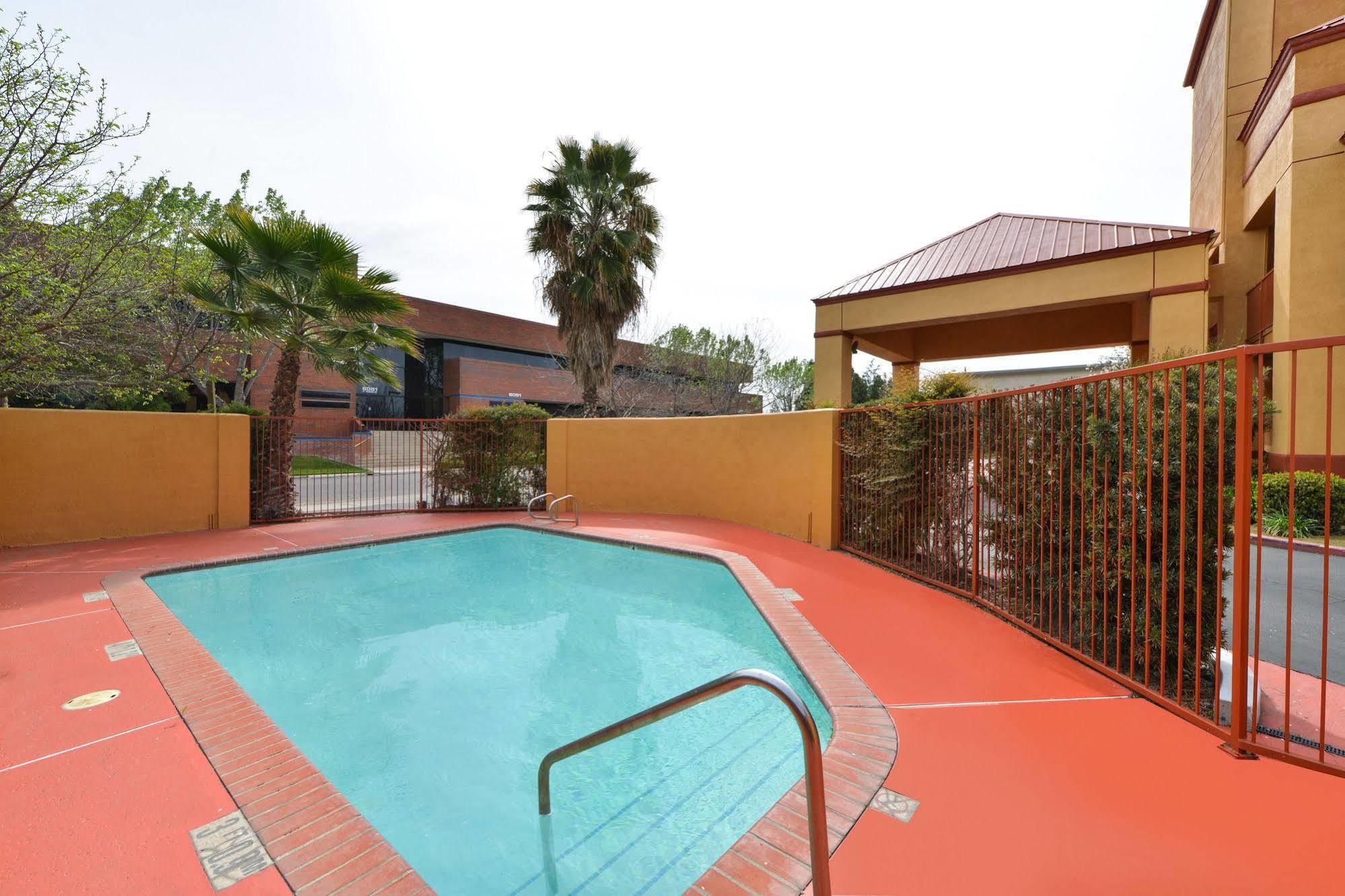 Quality Inn Fresno Near University Luaran gambar
