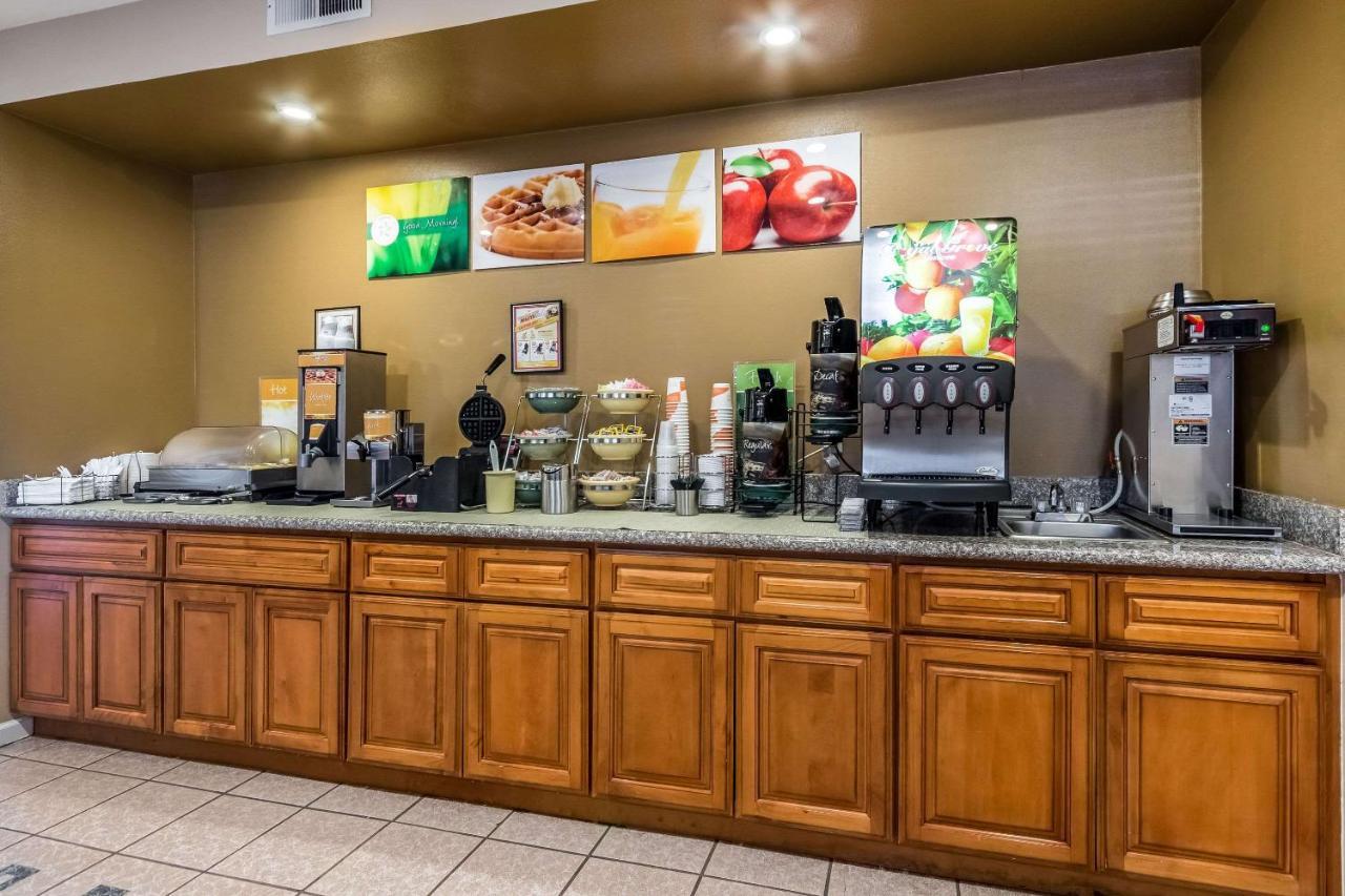 Quality Inn Fresno Near University Luaran gambar