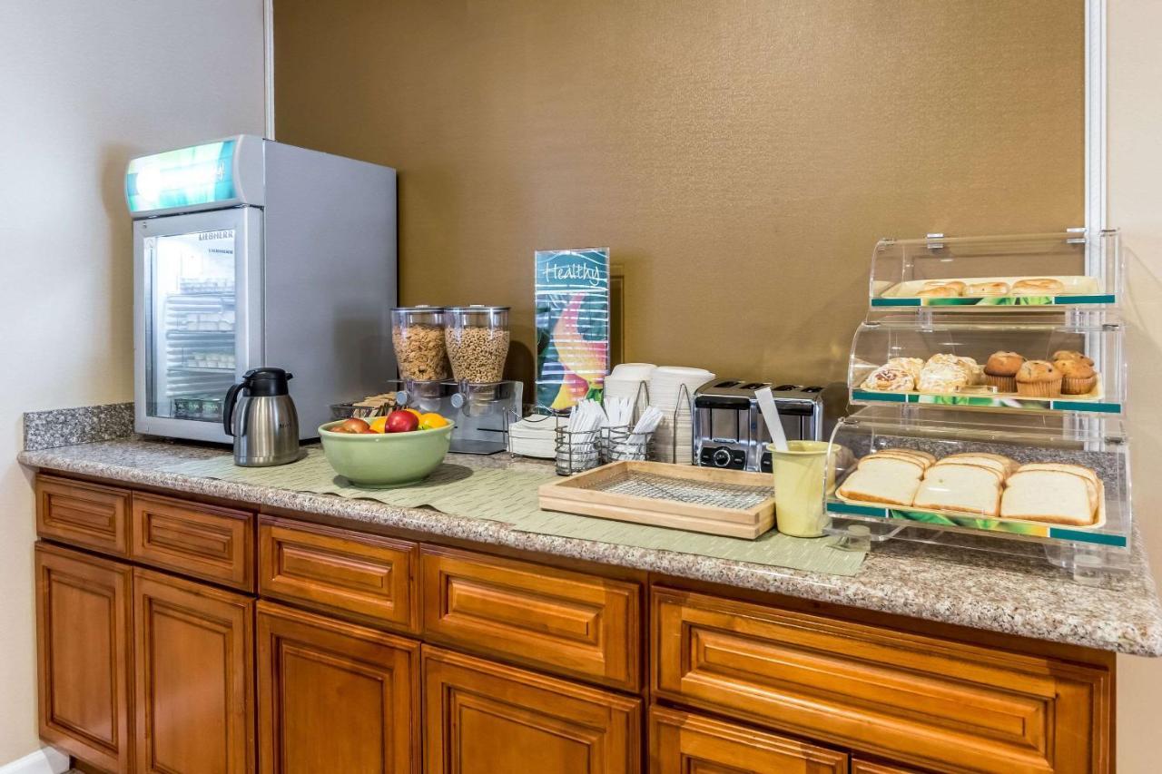 Quality Inn Fresno Near University Luaran gambar